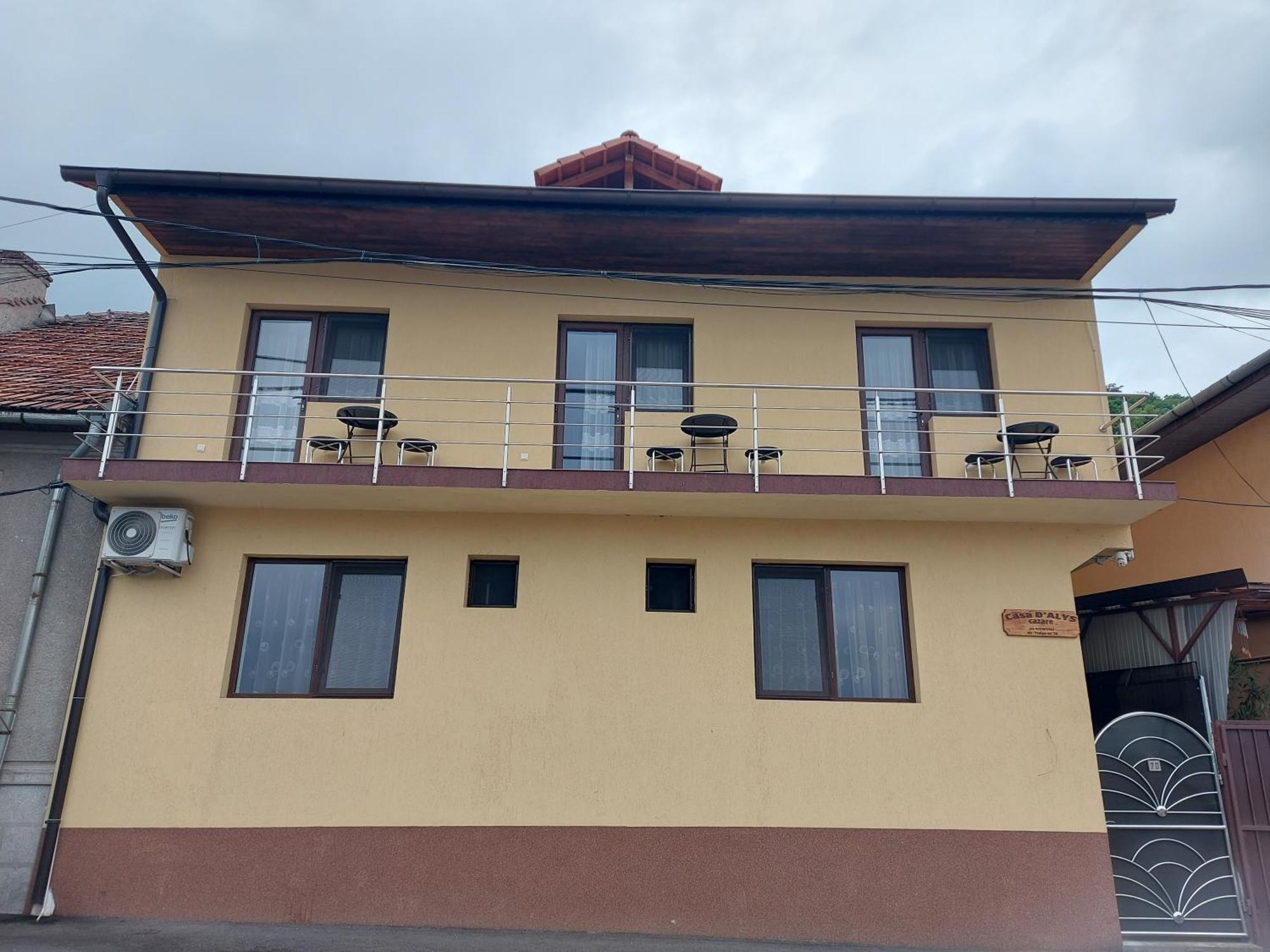 Hotel Casa Dalys Orşova Exterior foto
