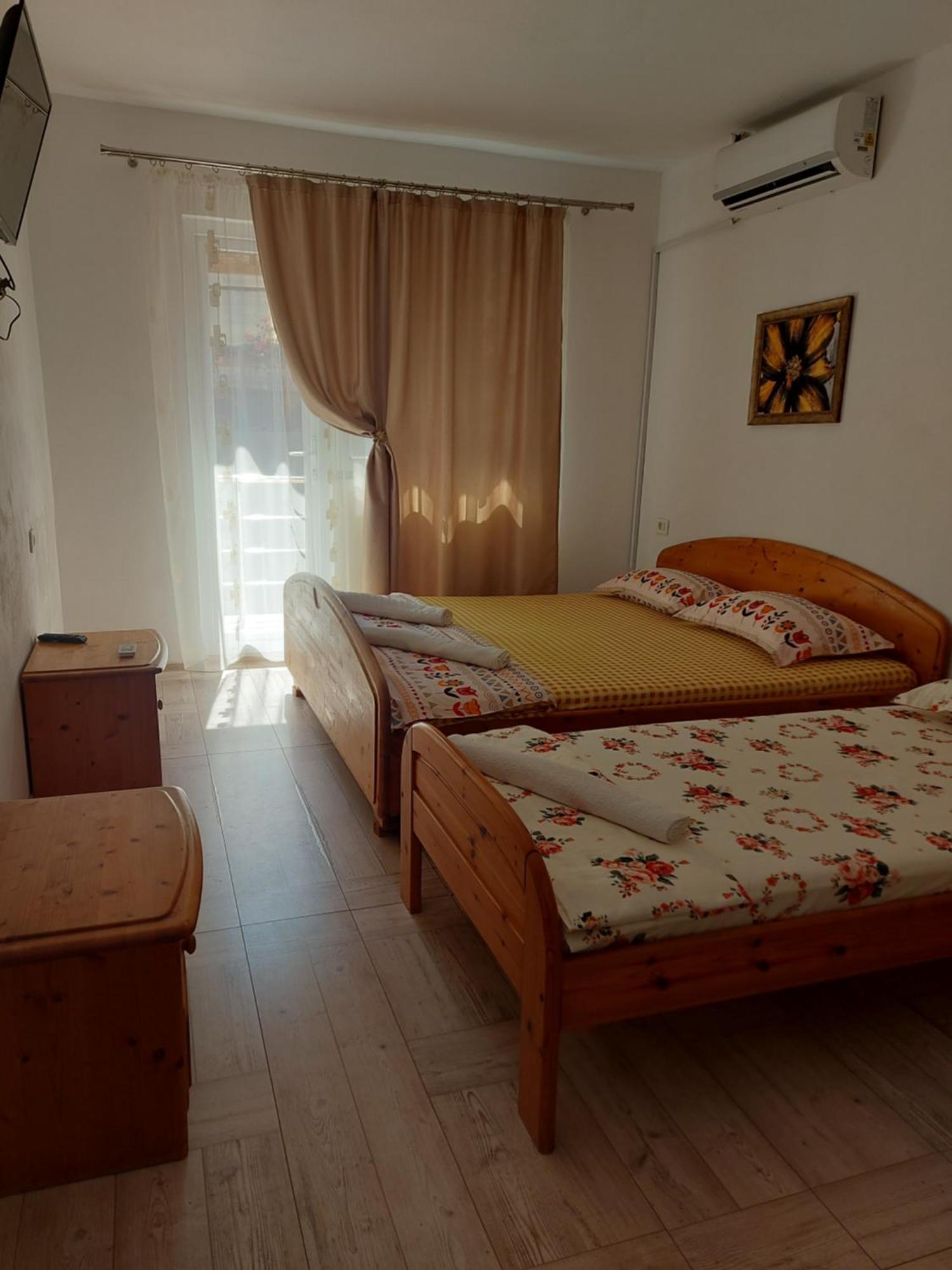 Hotel Casa Dalys Orşova Zimmer foto